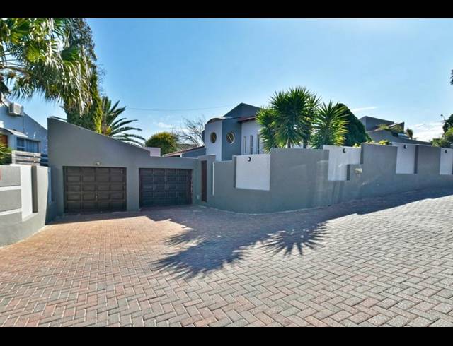 3 BEDROOM DUPLEX FOR SALE IN SUIDEROORD